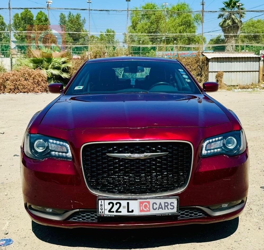 کرایسلەر 300